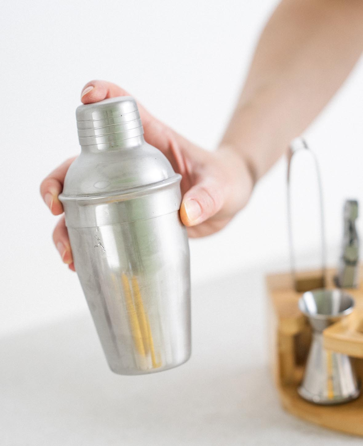 (12-tlg. Set) 350ml Edelstahl Cocktail Mixer Bar Shaker Kit inkl. Bambus Halterung - Silber