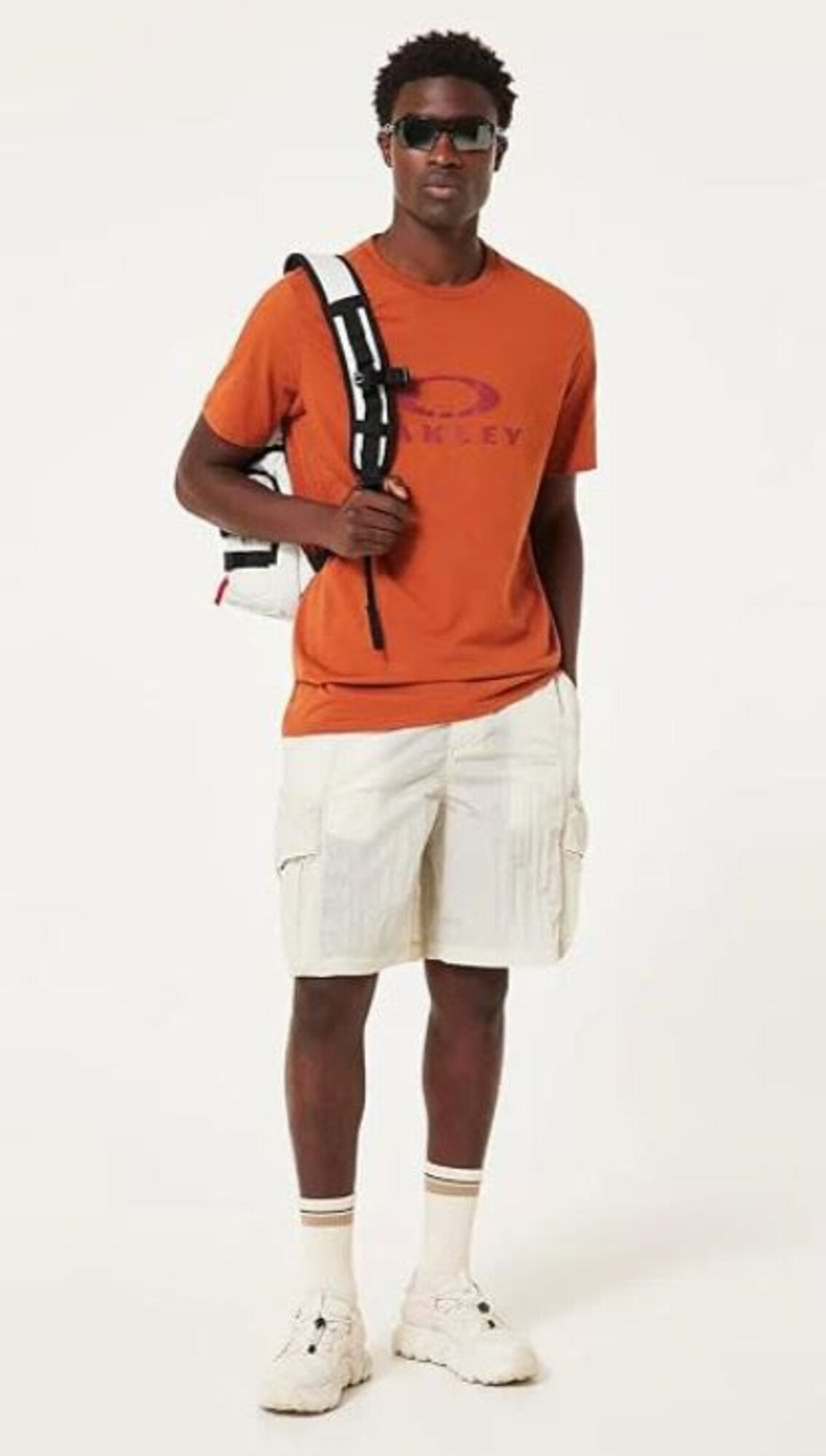 Oakley<br>O Bark 2.0