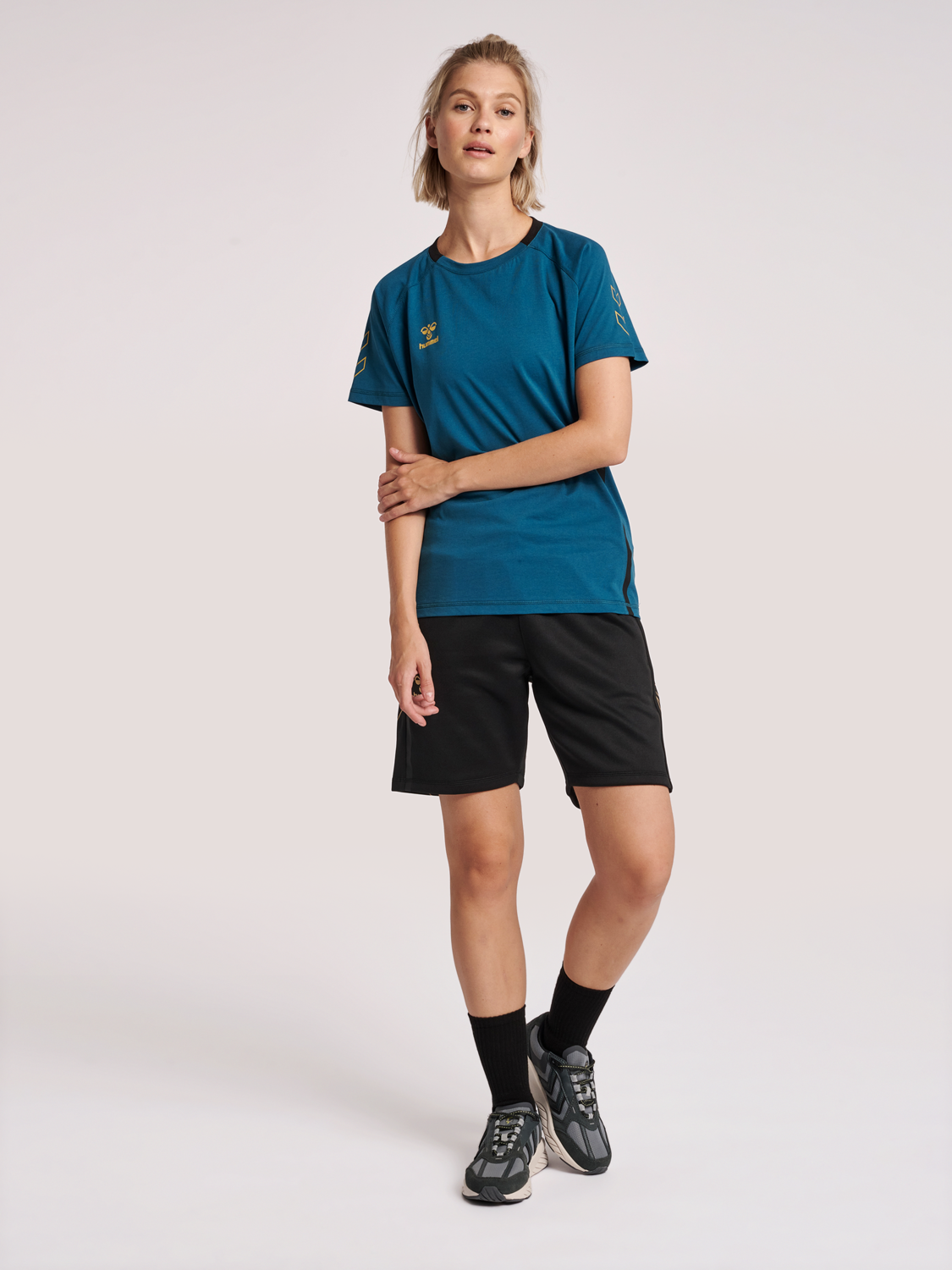 hmlCIMA XK T-SHIRT S/S WOMAN