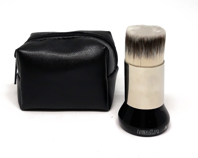 BELA - K114 Foundation Synthetikhaar Kabuki mit Tasche