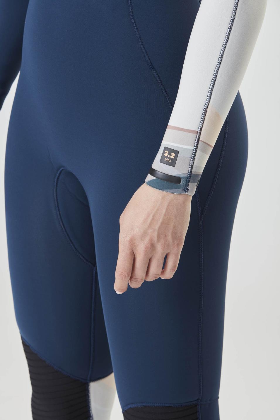Picture EQUATION Women  4/3 - FRONT ZIP Cloudy