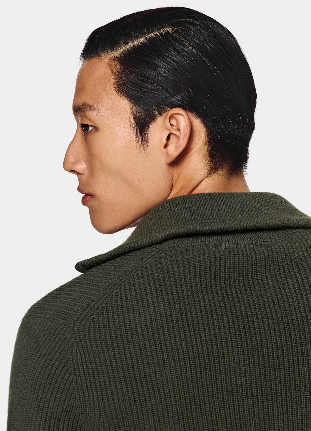Pull semi-zippé côtelé vert foncé