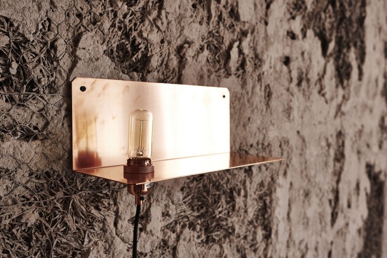 Frama 90° wandlamp messing