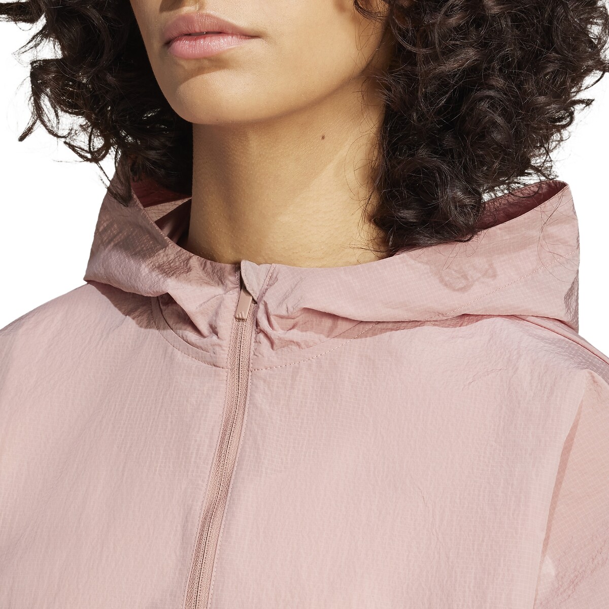 ADIDAS ROUPAS ESPORTIVAS<br>Corta-vento com meio zíper Future Icons