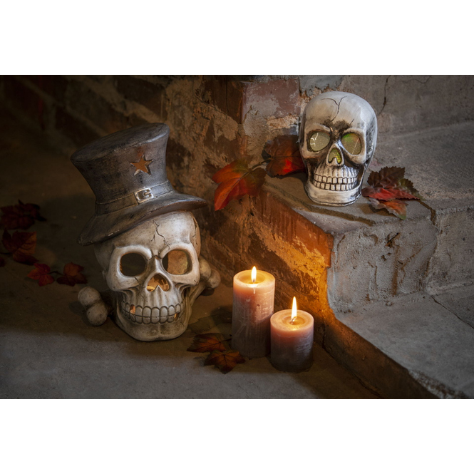 LED-Totenkopf - aus Magnesia - ca. 26 x 26,5 x 32,5 cm