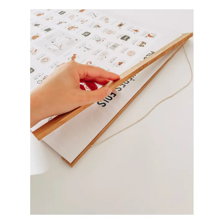 Les Petites Dates Porte-Affiche en bois