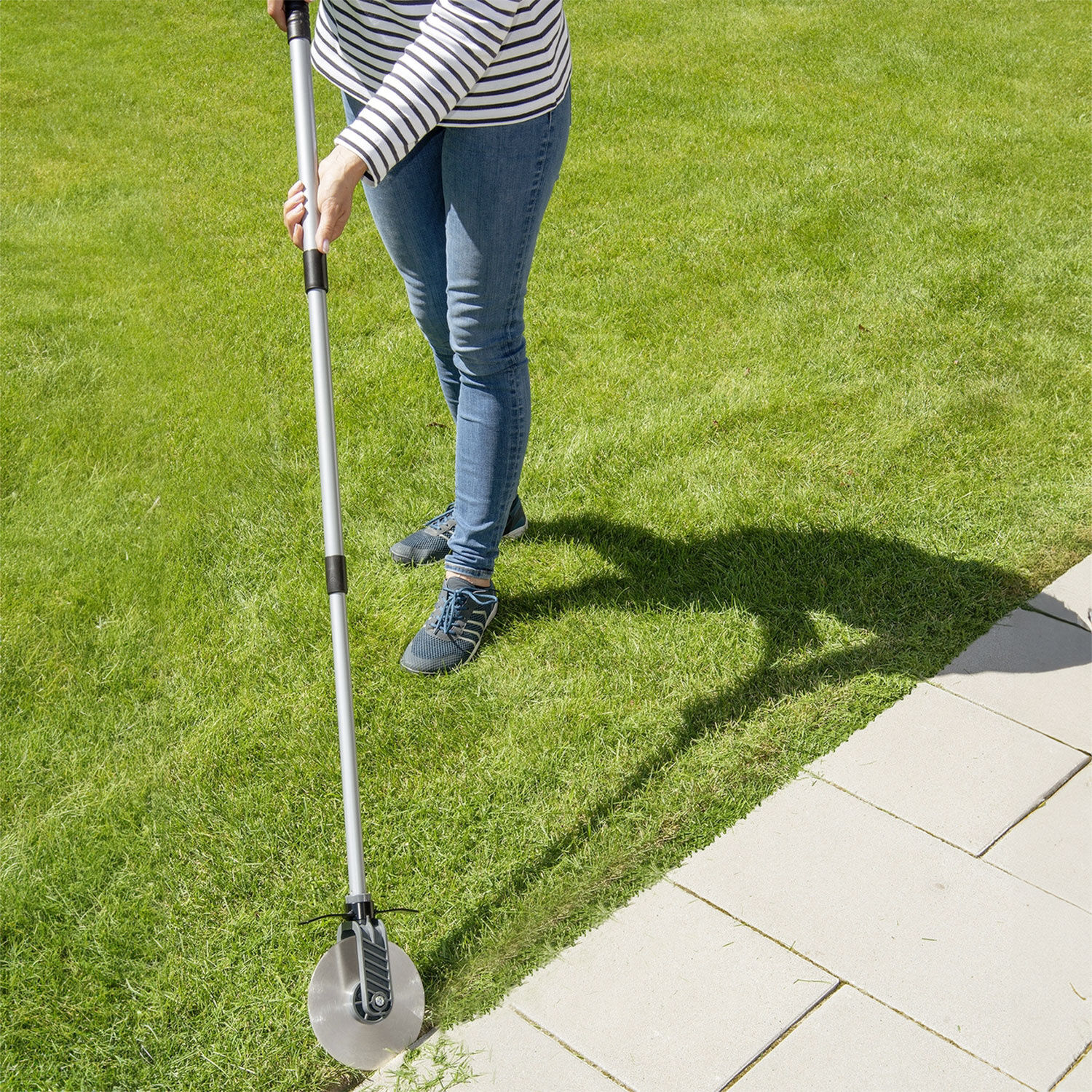 Rasenkantenroller CUT mit Teleskopstiel
