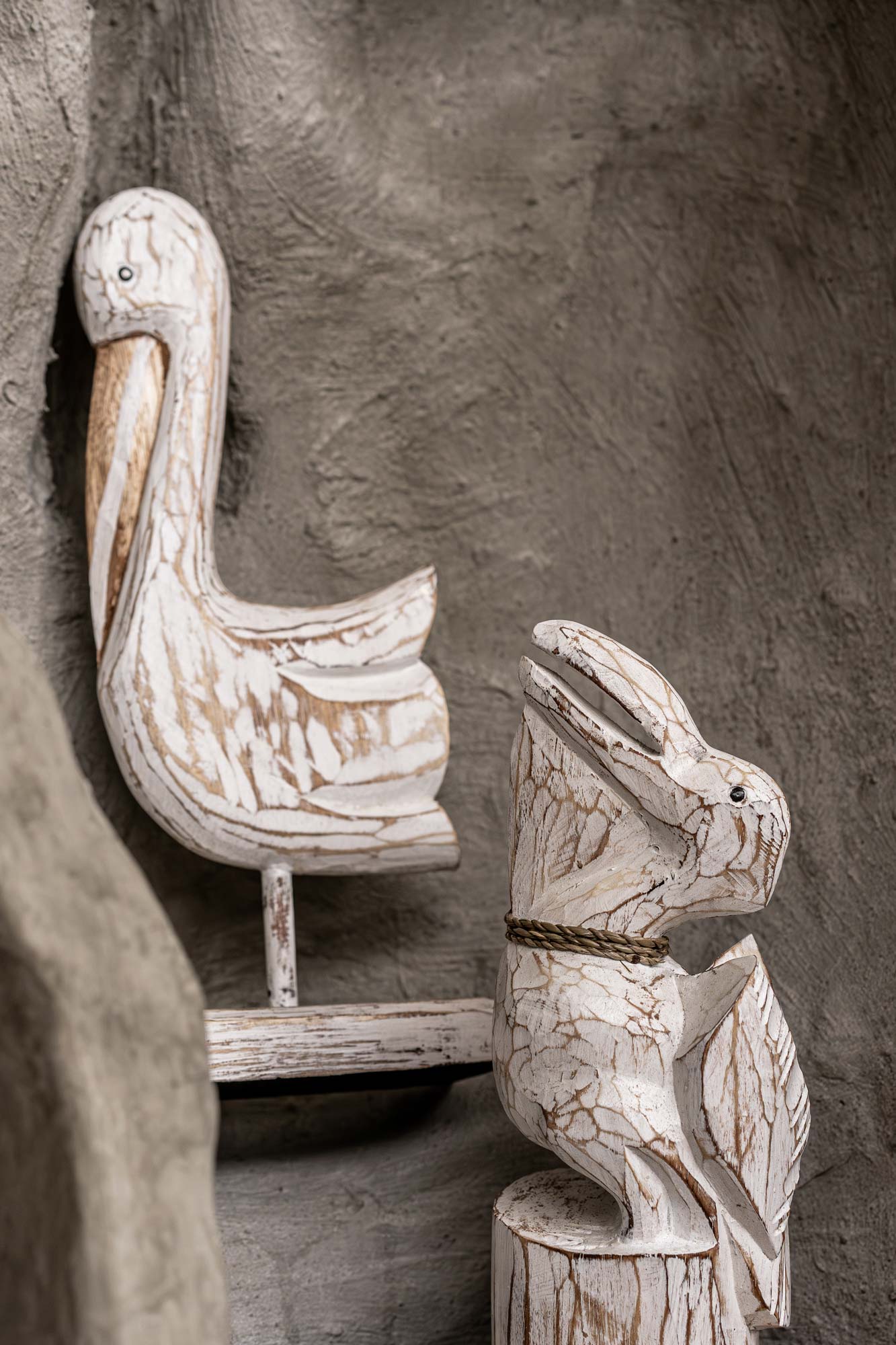 Holzskulptur 'Pelikan' weiß, H 39 cm, B 18 cm, L 9 cm von fischer's lagerhaus