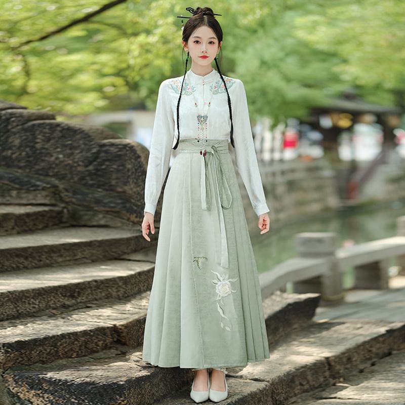 Fioridi - Bandkraag geborduurde Hanfu blouse / ketting
