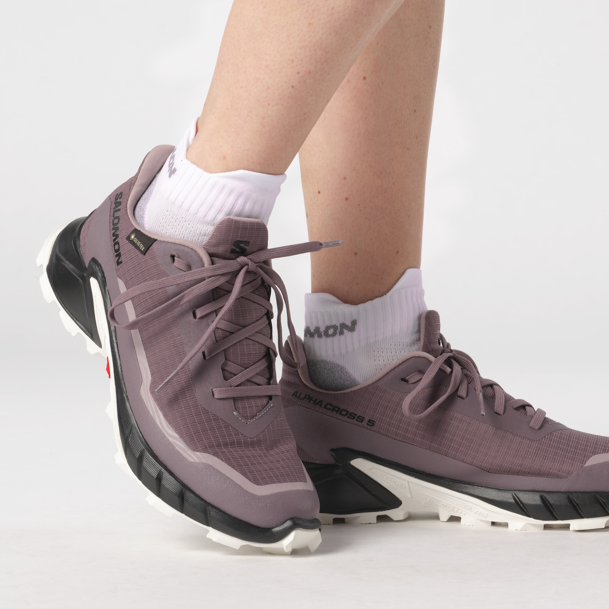Salomon Trailrunningschuh »ALPHACROSS 5 W GORE-TEX«  wasserdicht