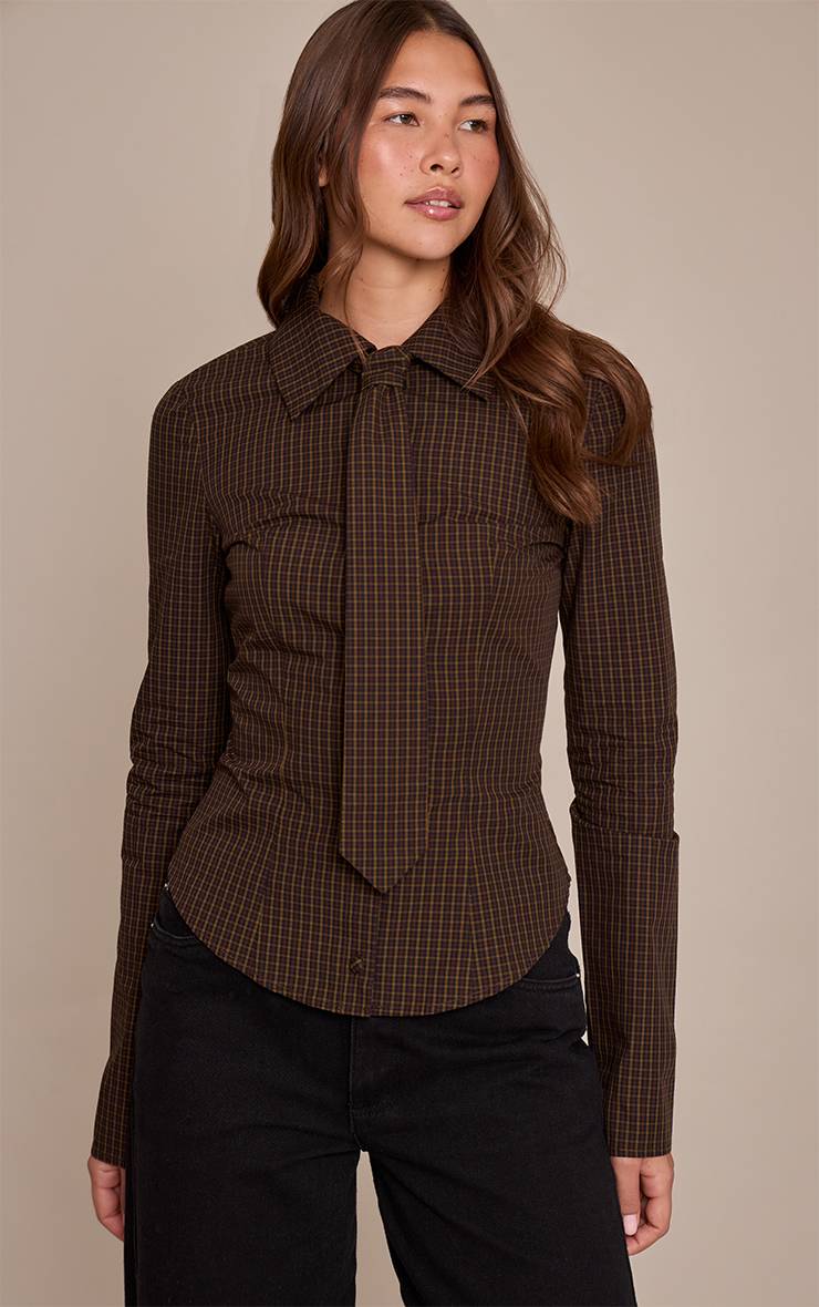 Marron Chemise Cintrée À Carreaux Avec Détail Cravate