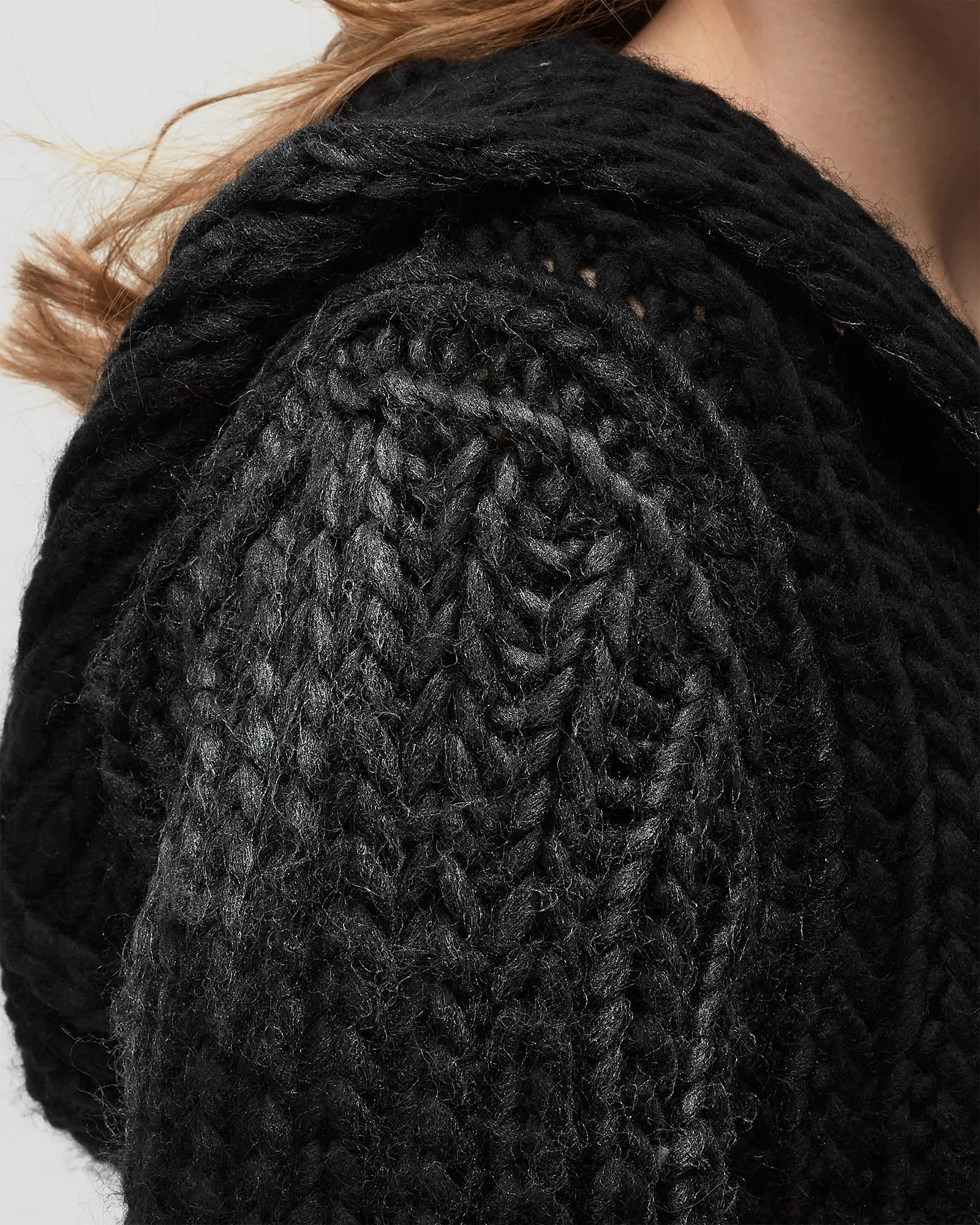 MISBHV BULKY WAX HOODED KNITTED DRESS