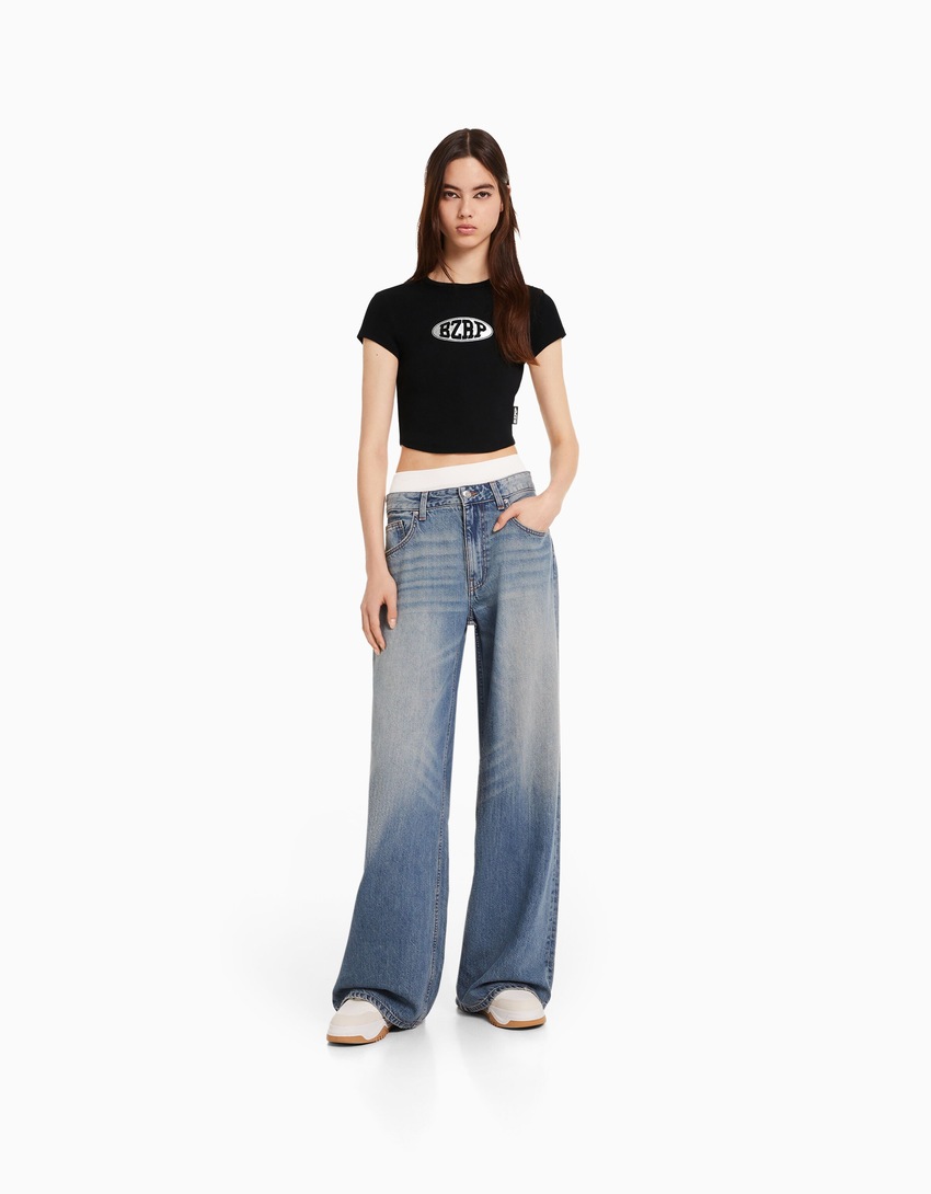 Camiseta de manga curta com estampa BERSHKA ft. BIZARRAP