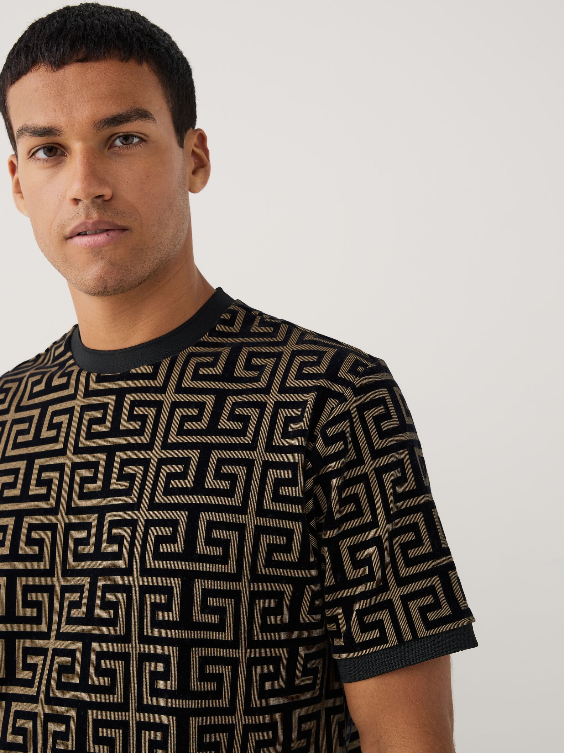 Zwart/goud - Smart Flocked T-Shirt