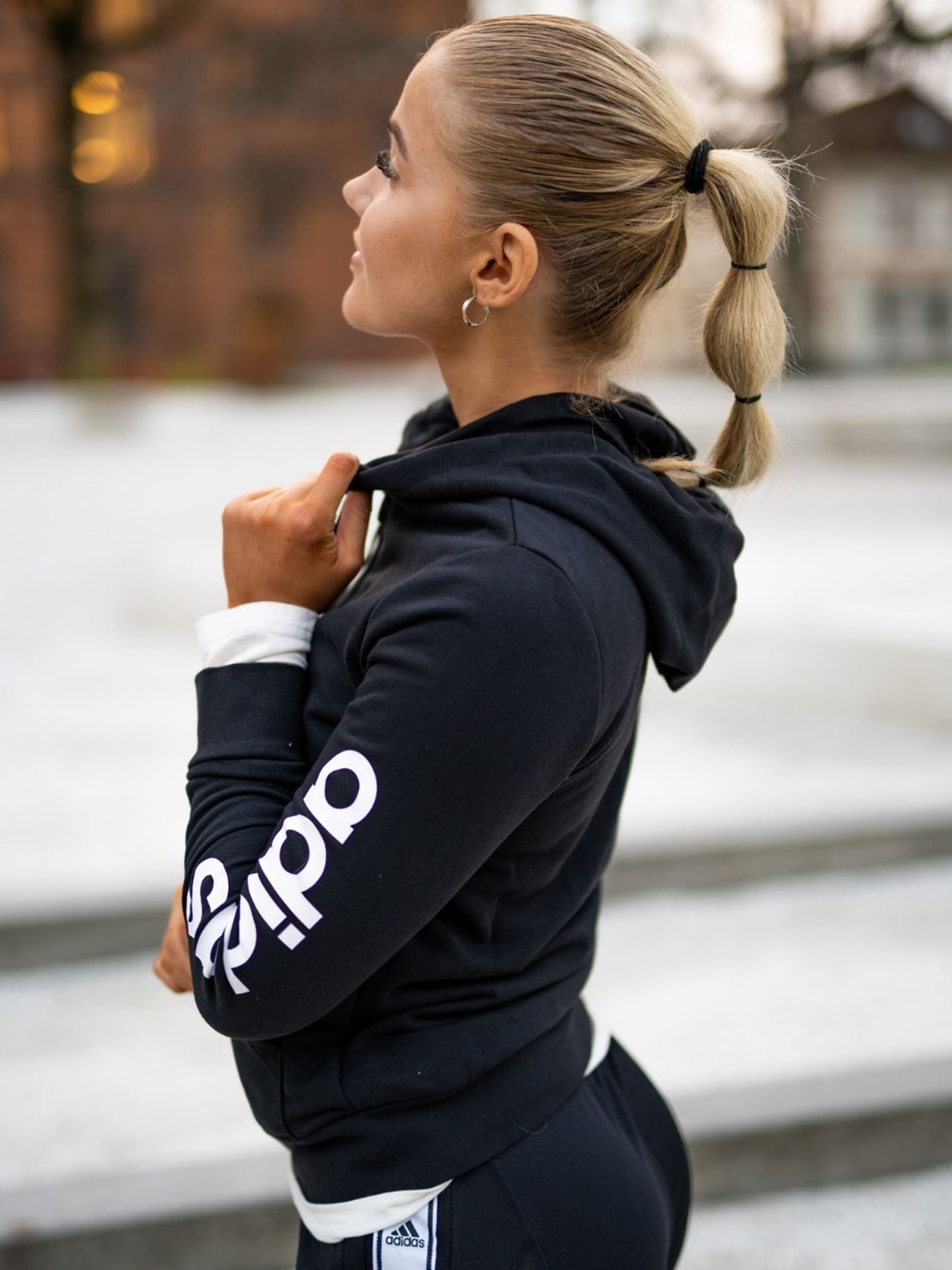 Performace Linear Hoodie