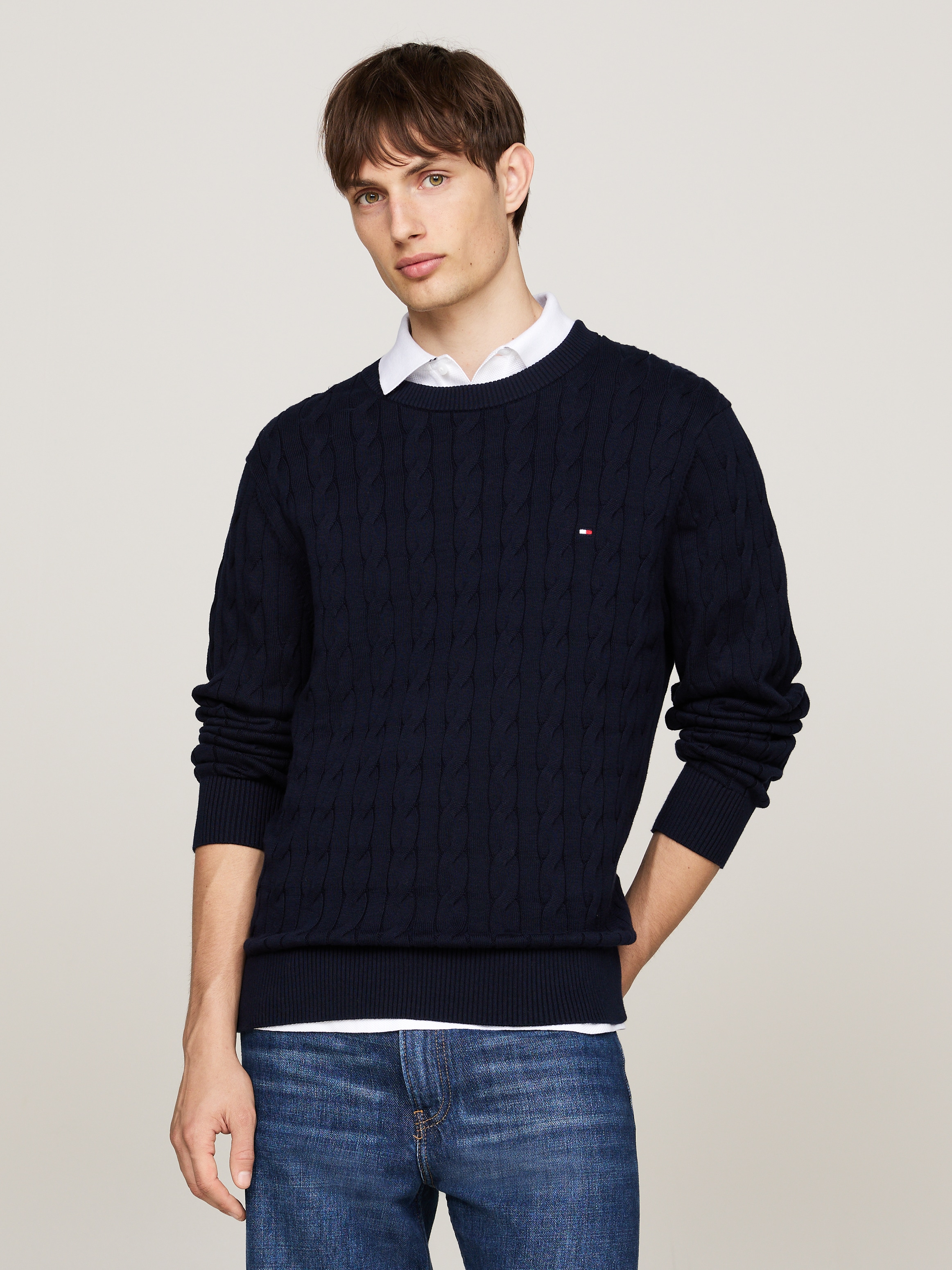 Tommy Hilfiger Strickpullover »CLASSIC CABLE CREW NECK mit Strukturstrick und Flaglabel«, unifarben, casual, regular fit, Baumwolle, Rundhals