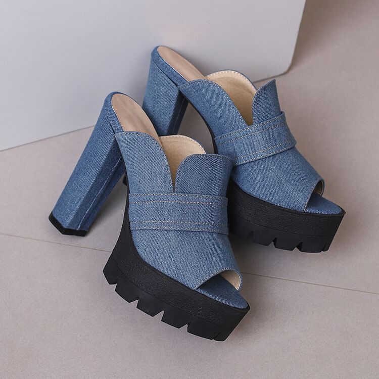 Queen Zoo - Chunky Heel Washed Denim Sandalen