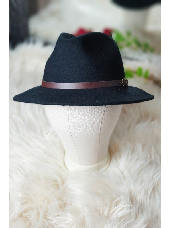 Chapeau en laine noir