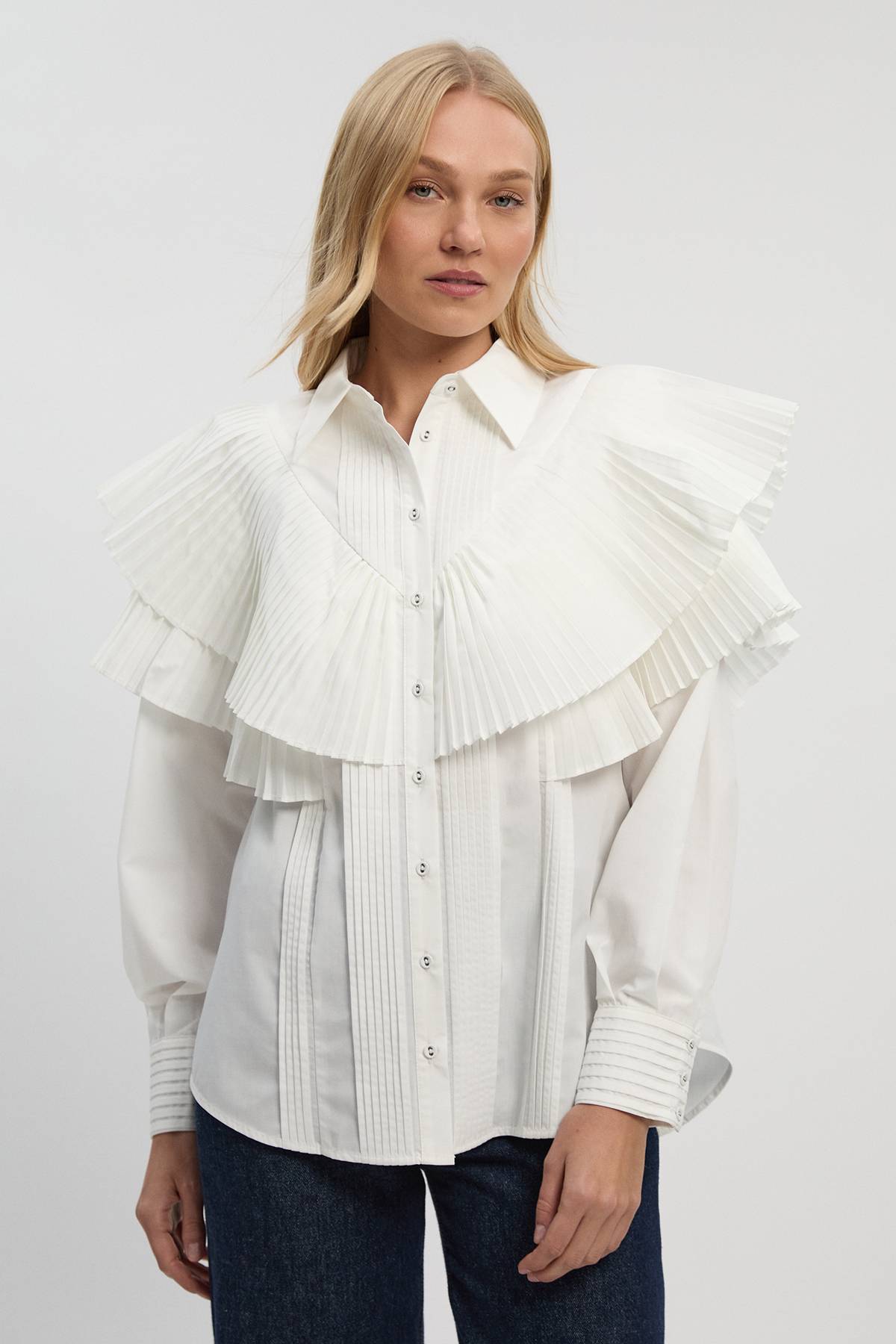 KarenMillen Chemise Tissée à Col avec Détails Volantés en Popeline de Coton à Manches Longues