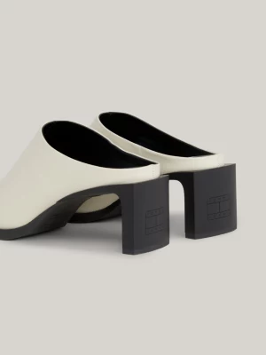 Mules de couro com salto bloco