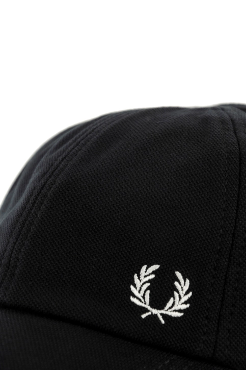 Casquettes fred perry pique classic 843 black/snowwhite