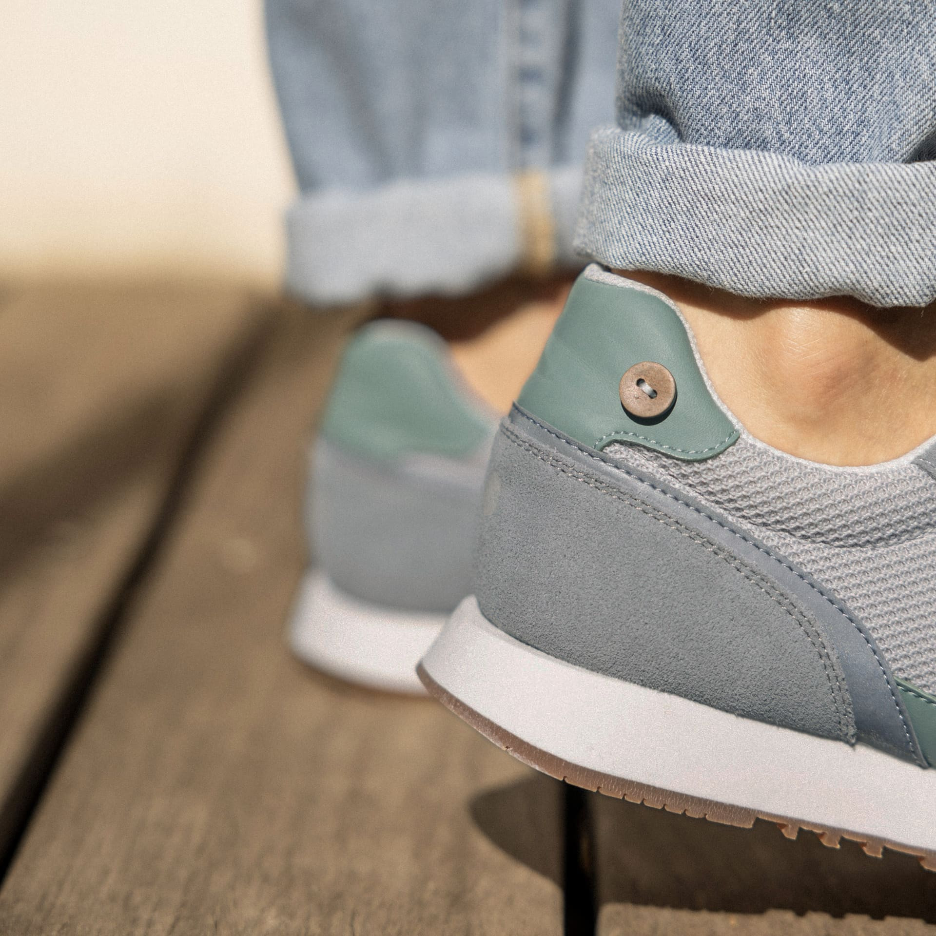 Runnings grises et bleu marine polyester recyclé et suède - modèle elm