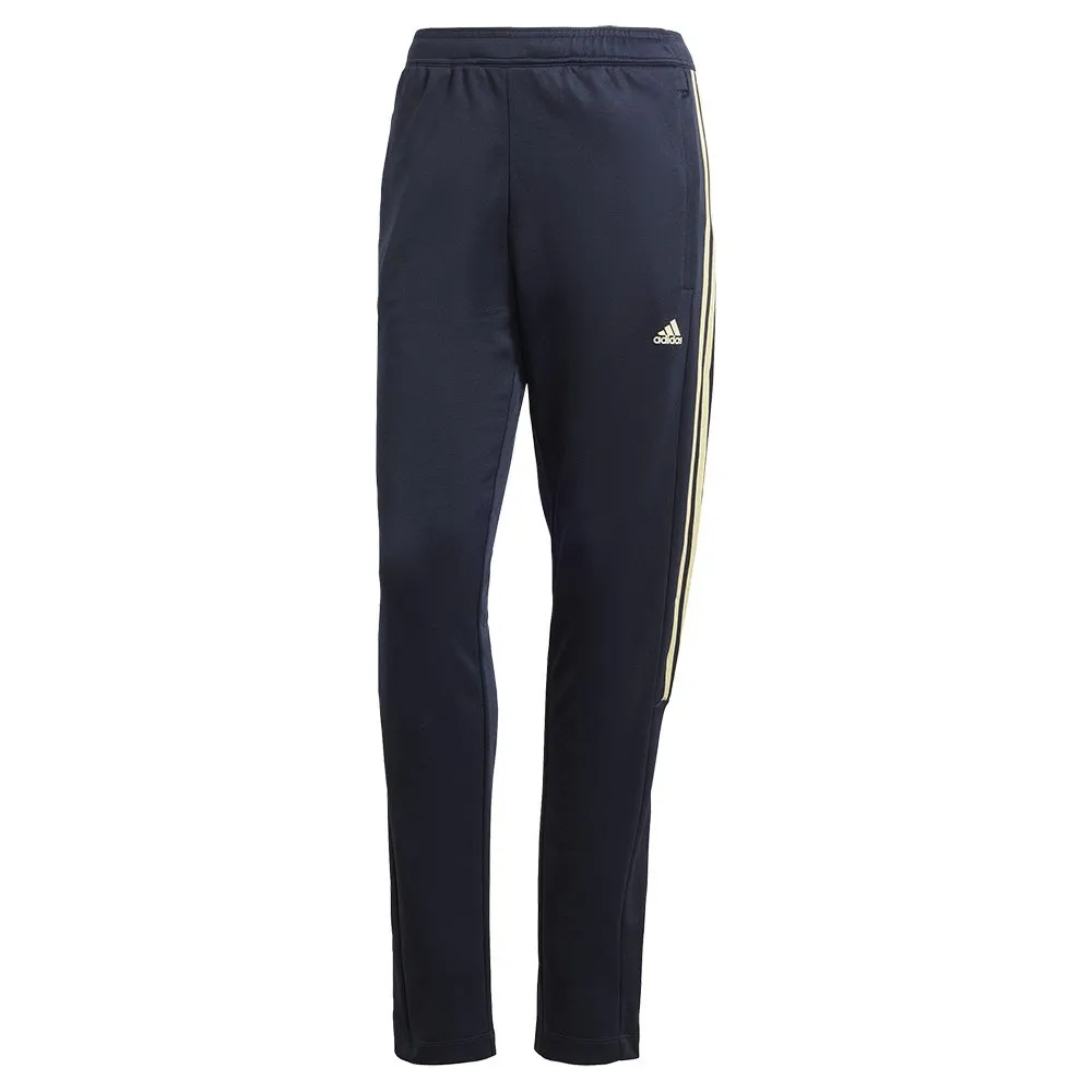 Tênis de treino adidas Tiro