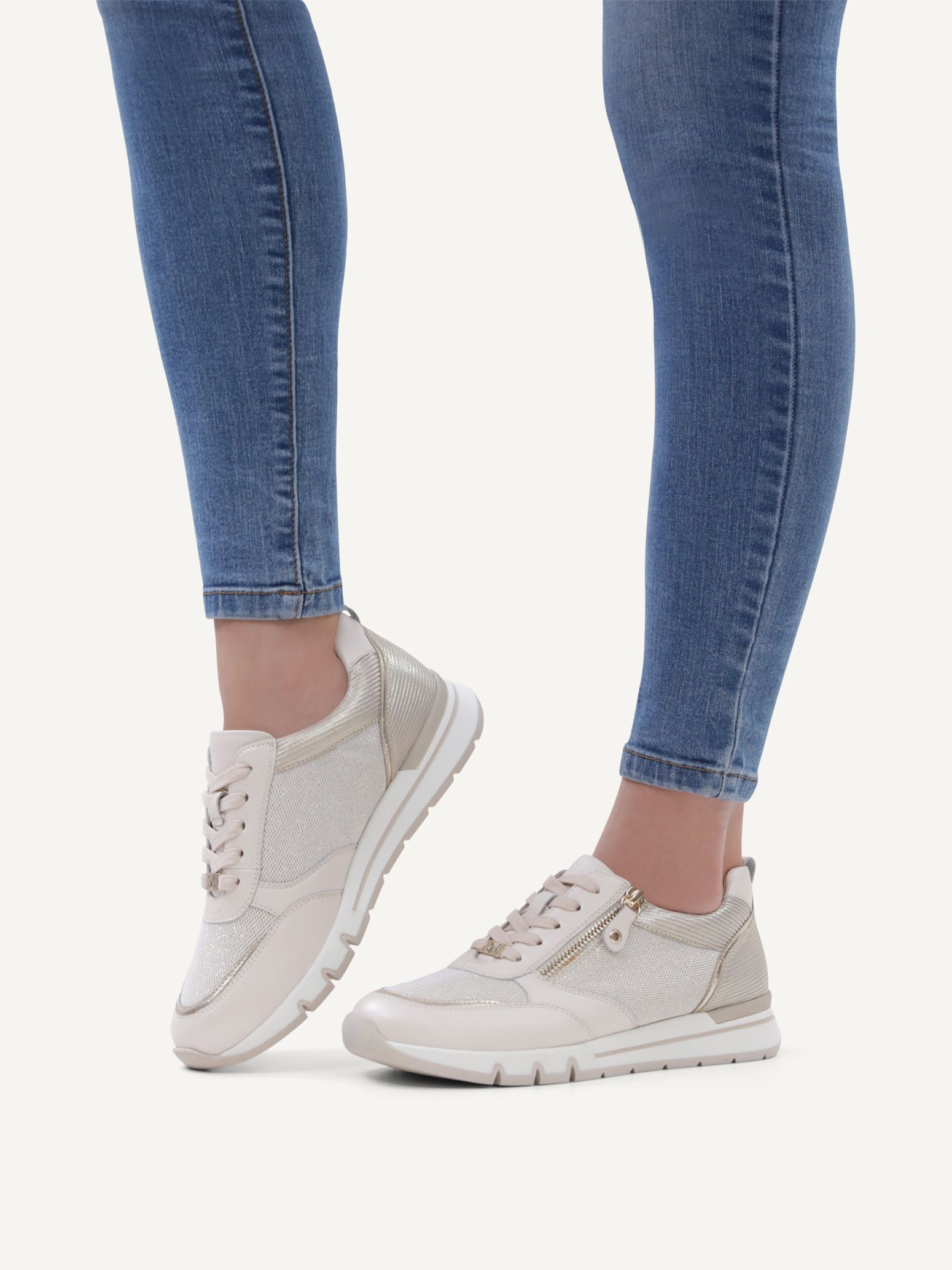 Sneaker