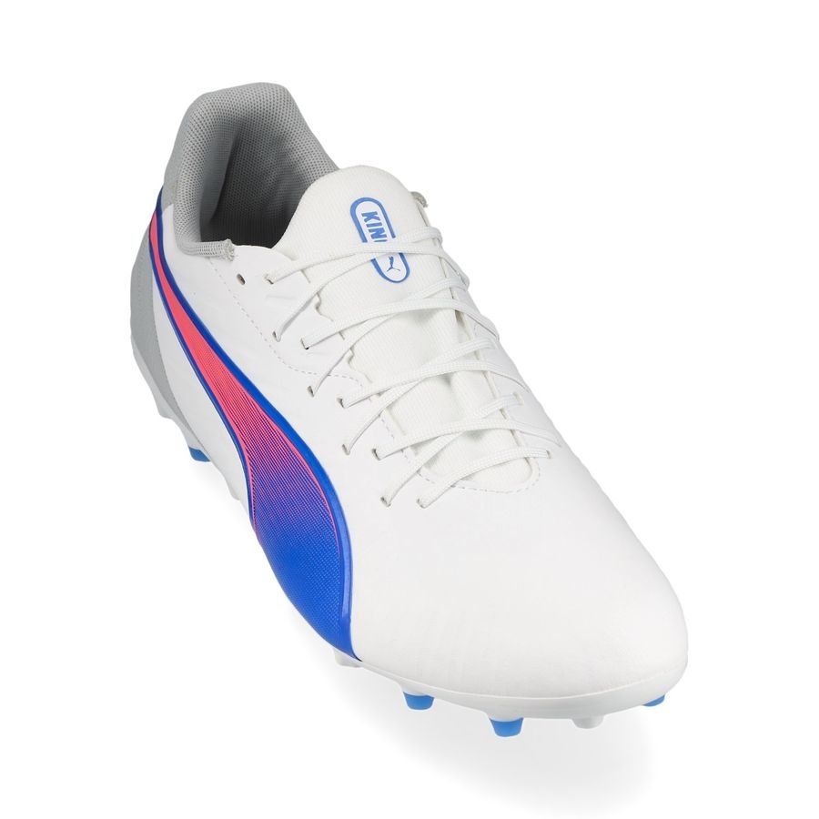 PUMA King Match MG Formula - Blanc/Bleu/Flat Light Gray