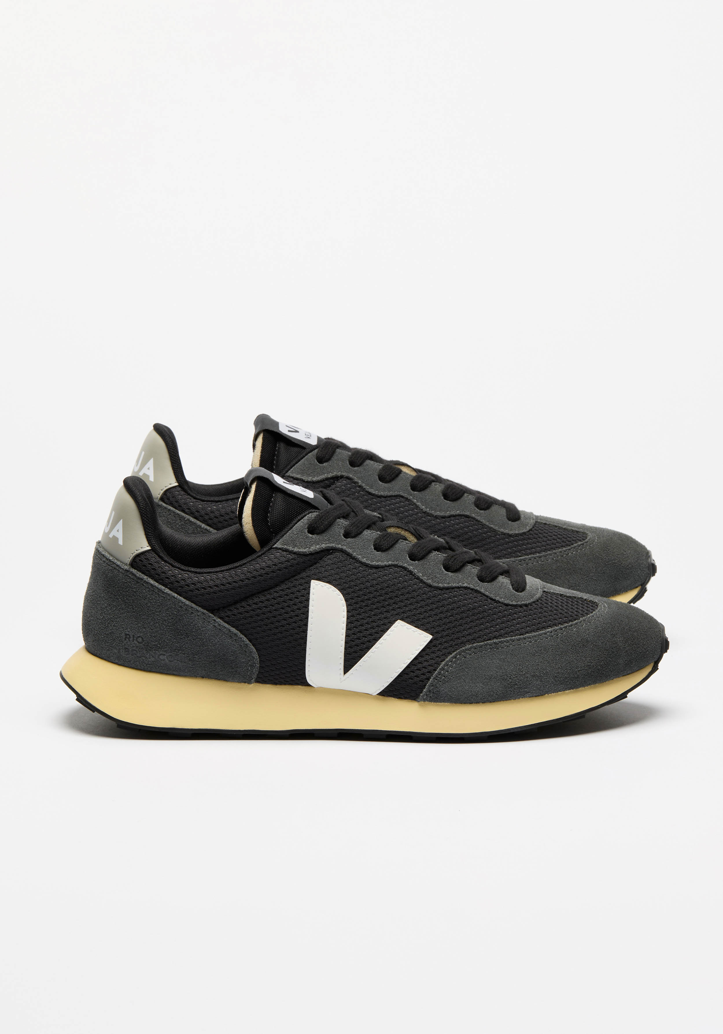 Veja Sneaker Rio Branco II Alveomesh Black White