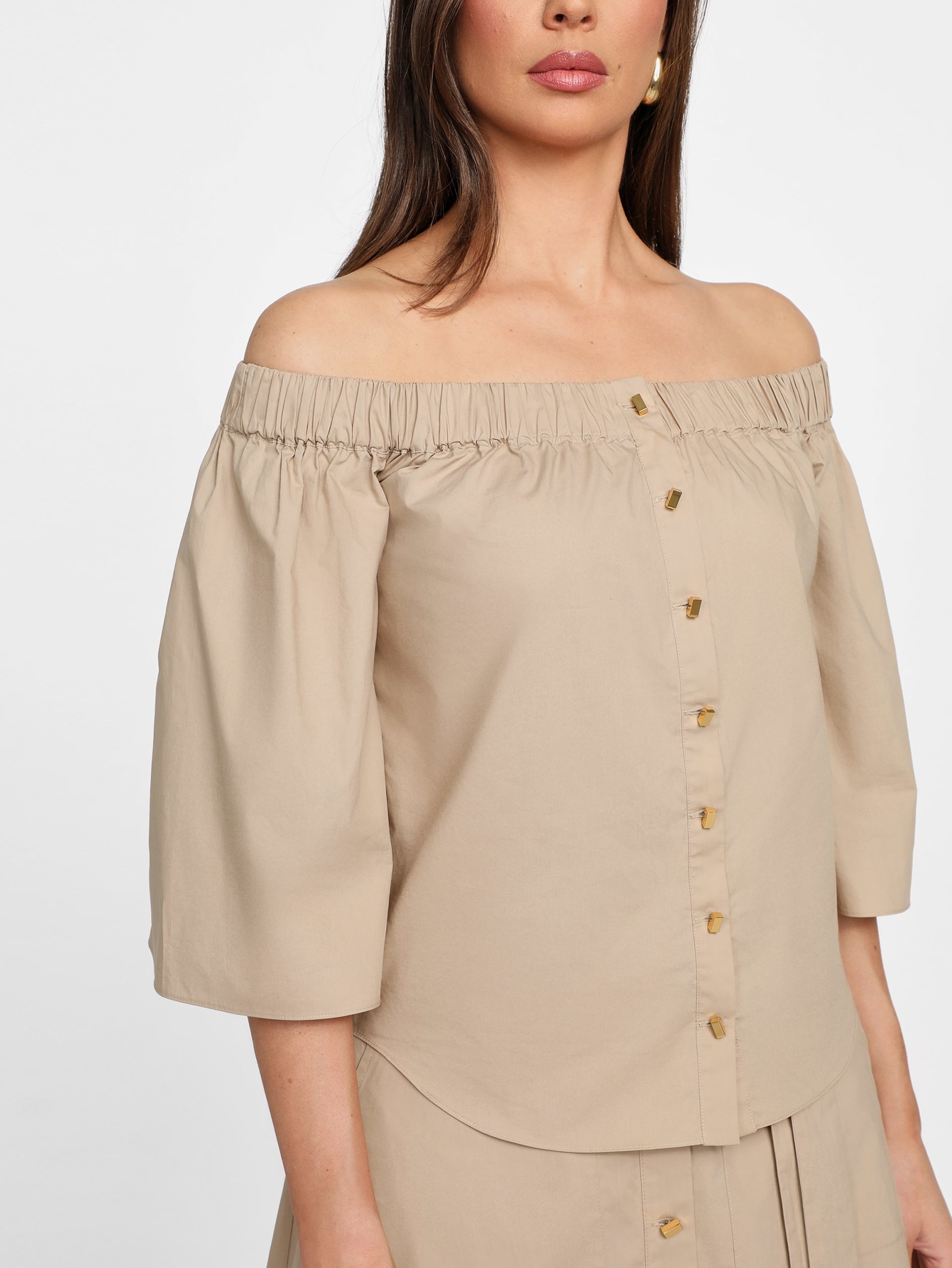 Blusa Pat com ombros à mostra