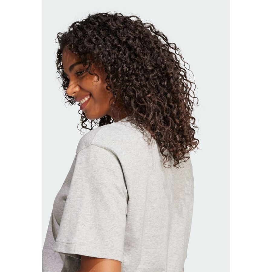Adidas T-shirt boyfriend logo oversize Essentials