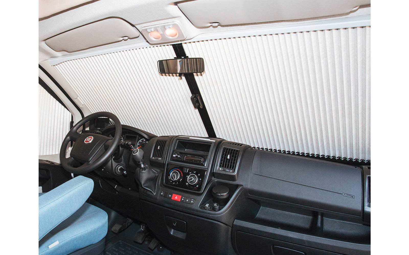 Remis Fahrerhausverdunkelung REMIfront IV Frontscheibe (Links- und Rechtslenker / ohne Sensoren) für Fiat Ducato (Modell X290) ab 2014