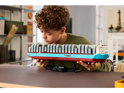 LEGO Maersk containerschip met dubbel brandstofsysteem (40955)