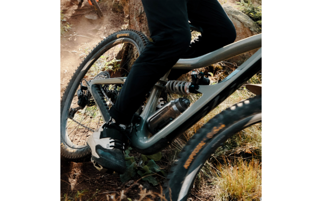 Silwy x Fidlock TWIST Magnet-Trinkflasche inkl. MAGNET-Fahrradhalterung 750 ml