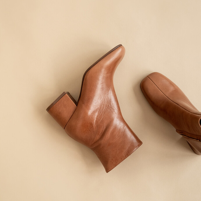 Bottines à talons  en cuir vieilli cogac