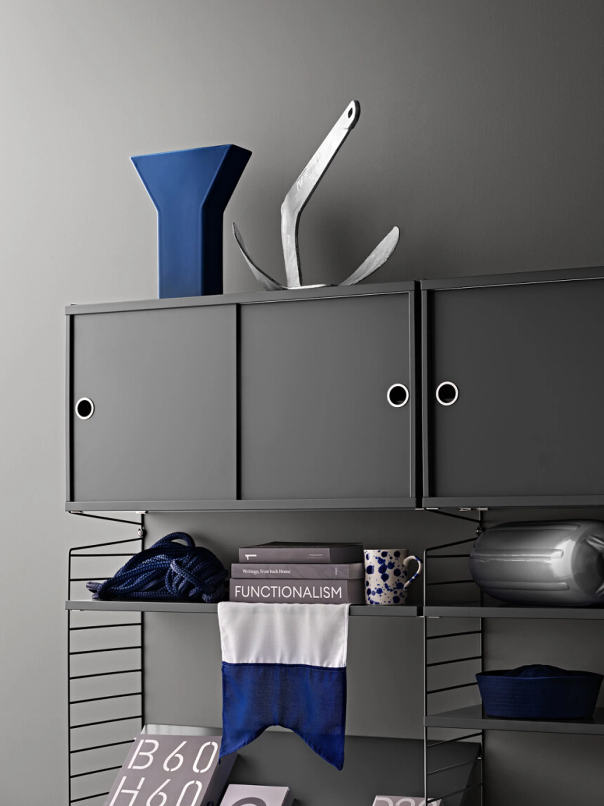 Kast String System met schuifdeuren, B 78 x D 30 cm