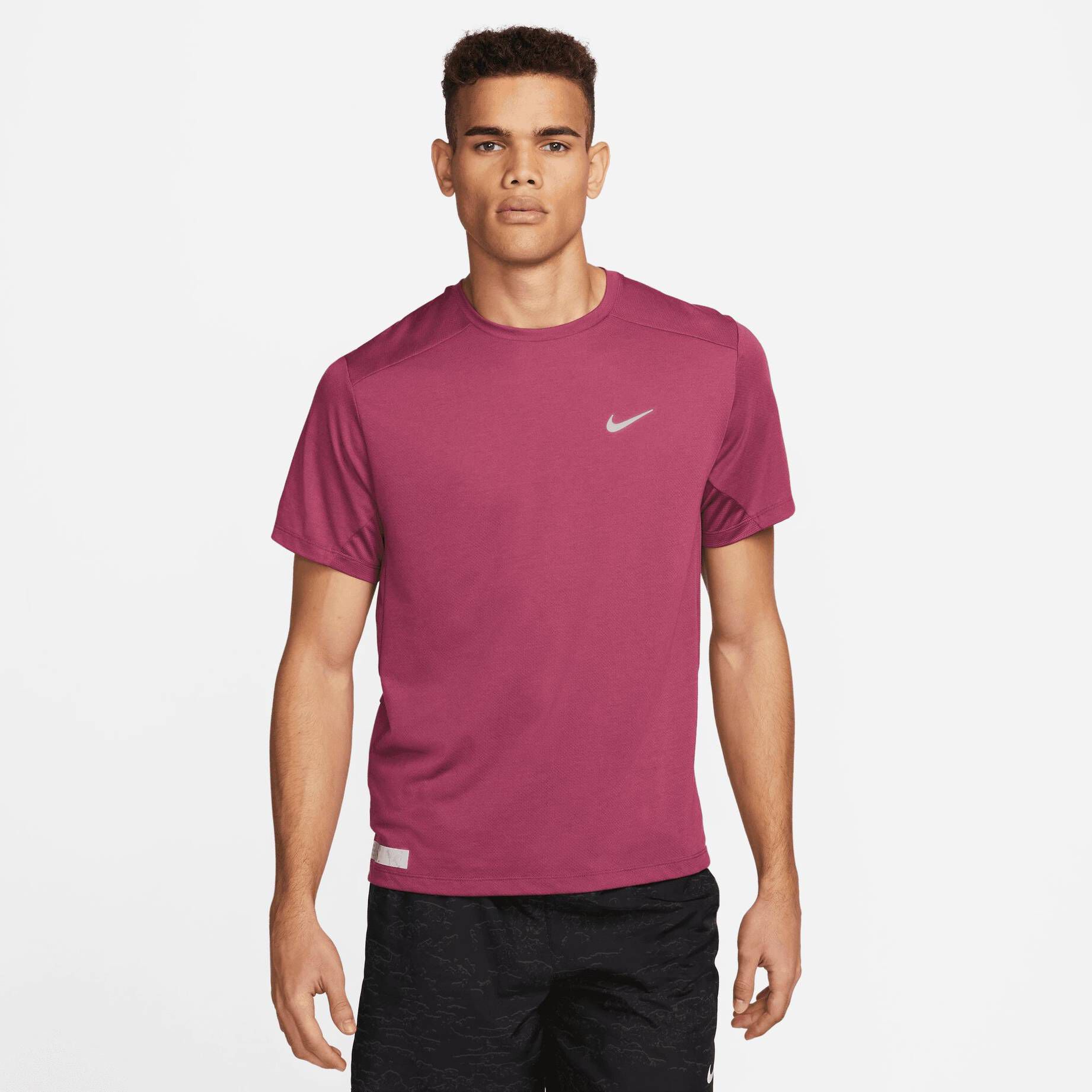 Nike| Herren T-Shirt RISE 365
