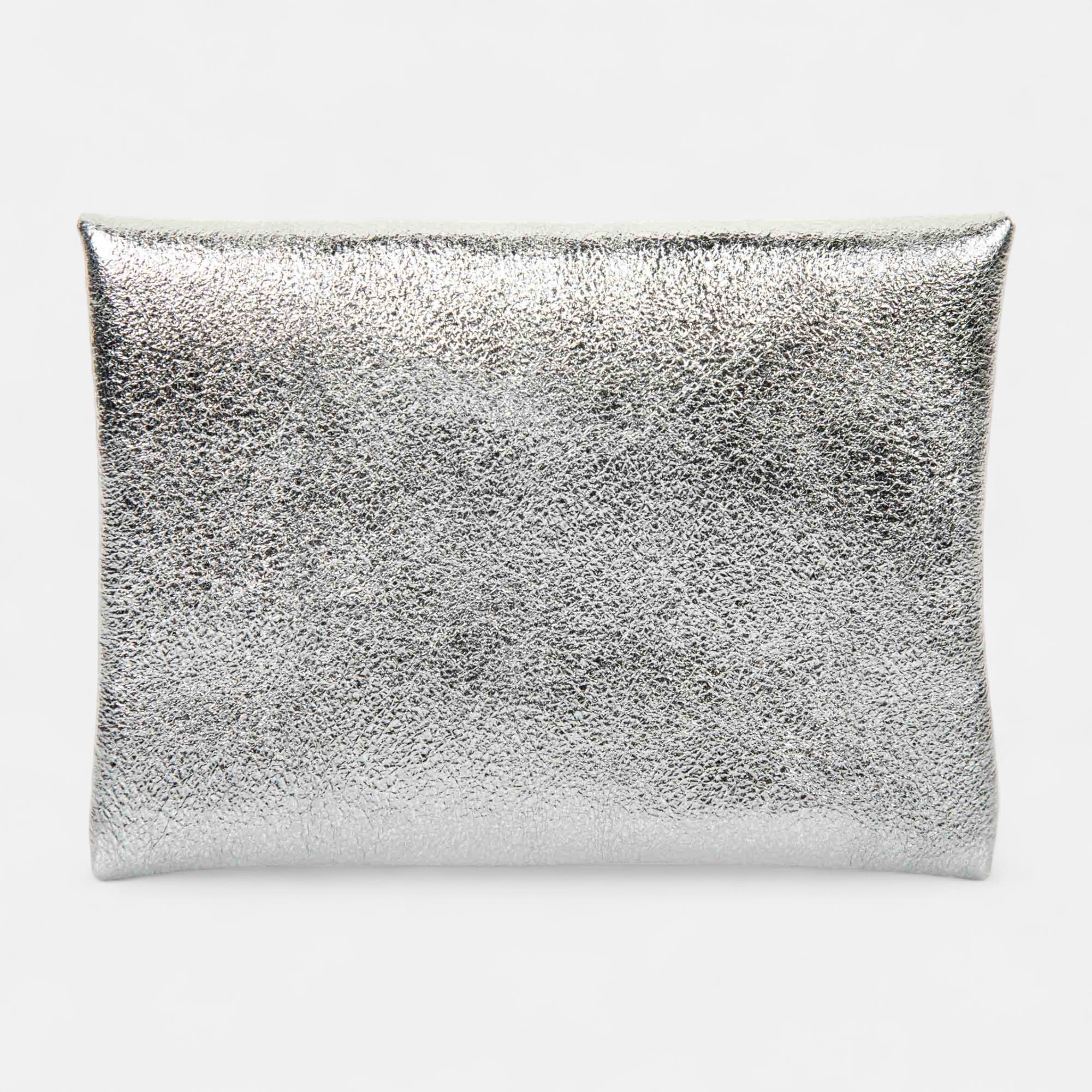 Petite maroquinerie en cuir argent