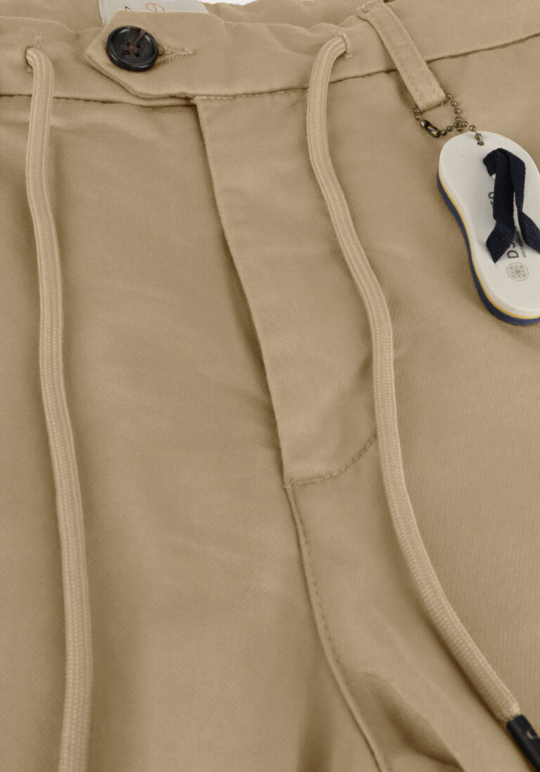 DSTREZZED zand dstrezzed korte broek jordan jogger shorts twill knit