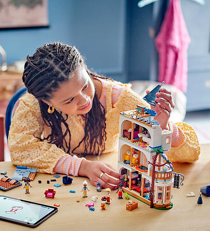 LEGO® Friends - Burg mit Ferienunterkunft 42638 - 1311 Teile