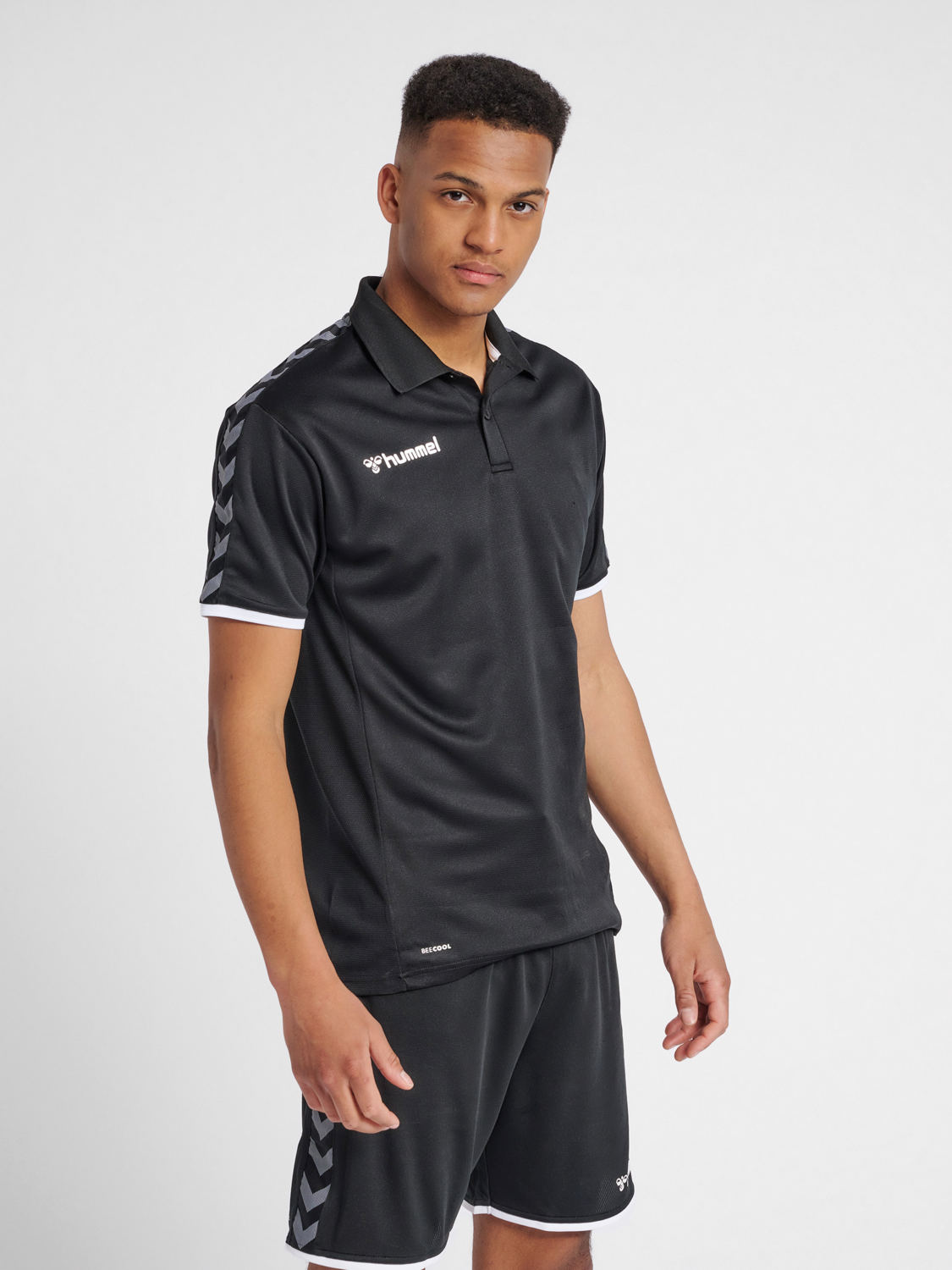 hmlAUTHENTIC FUNCTIONAL POLO