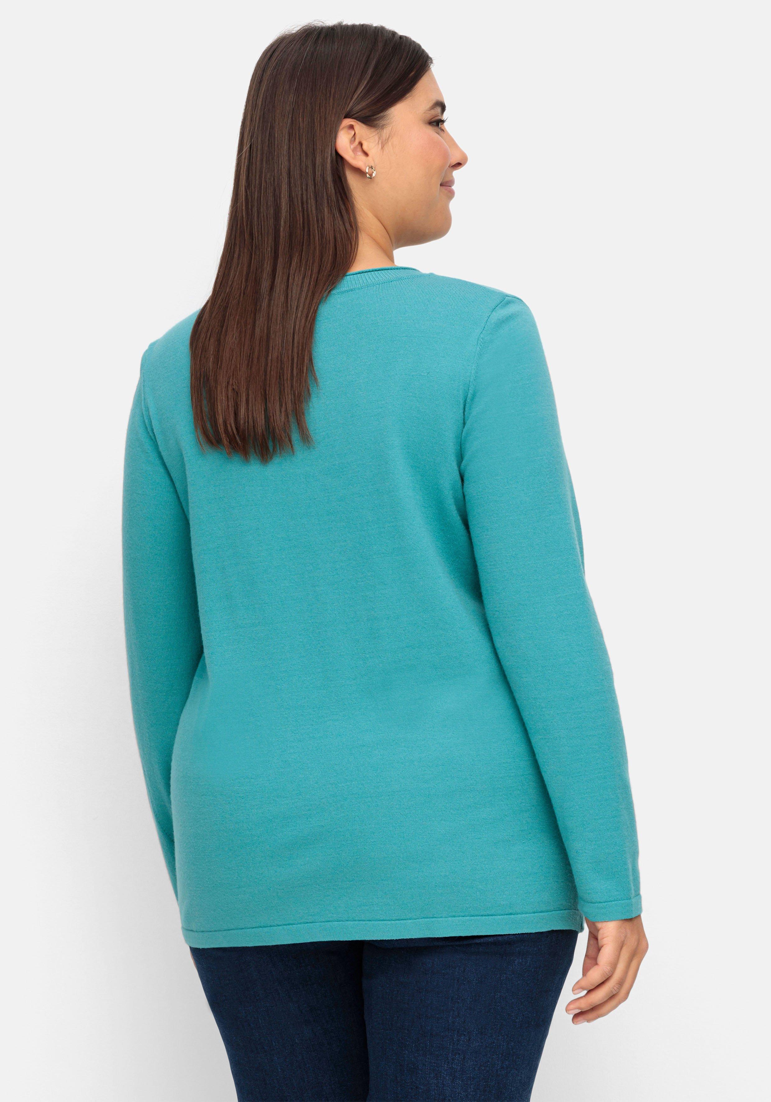 Flauschiger Pullover mit V-Ausschnitt