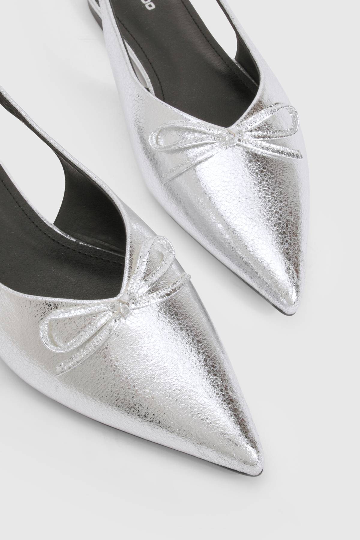 boohoo Ballerines à Bride Arrière Pointues avec Détail Nœud