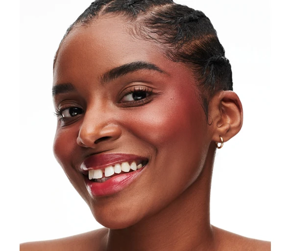 M•A•C Glow Play Blush Reform   Shade ExtensionsBig Diva Energy