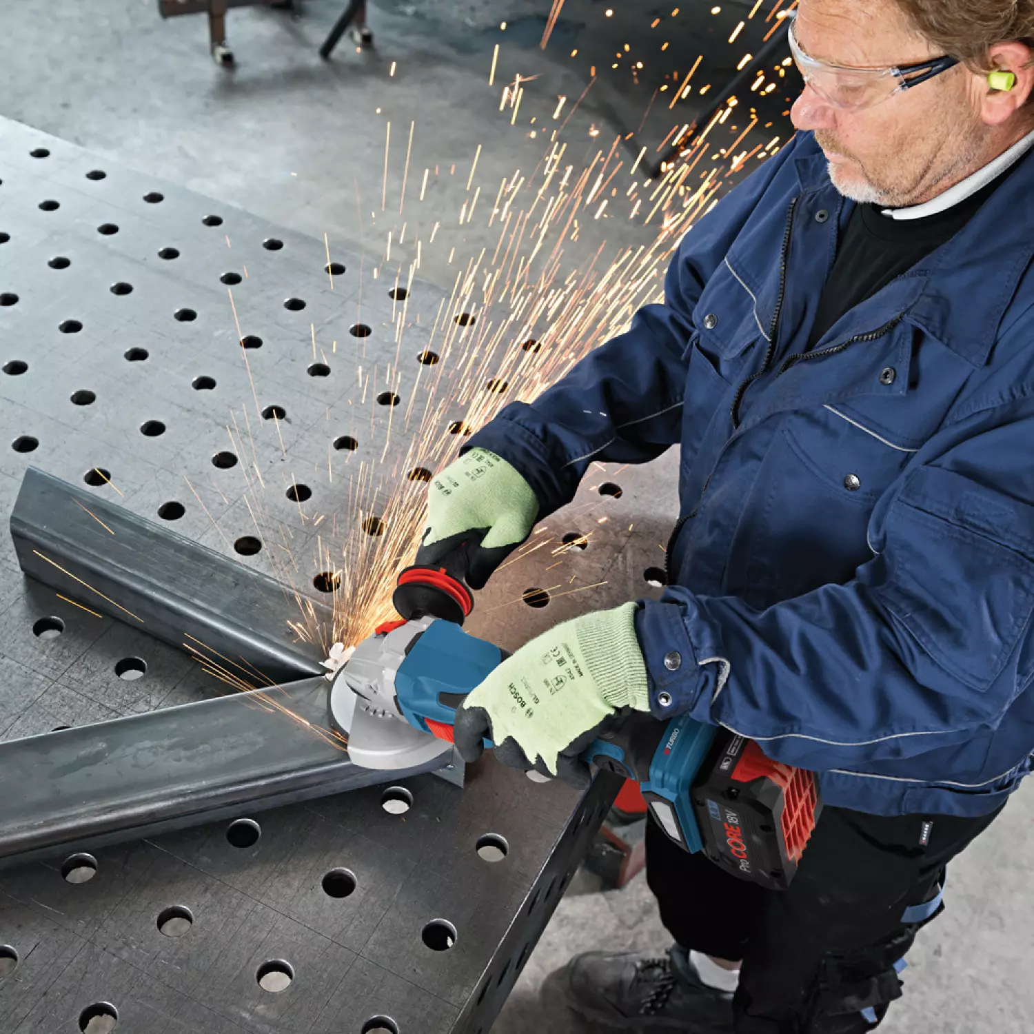 Bosch GWS 18 V-15 C 18V Li-Ion accu BiTurbo haakse slijper in L-boxx - 125mm - koolborstelloos