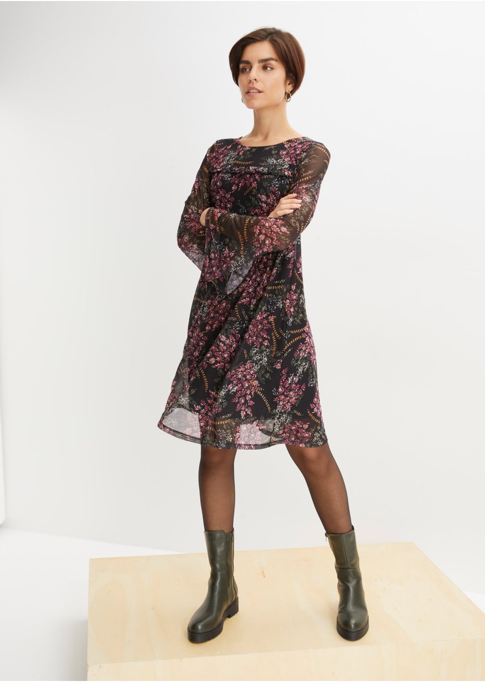 Robe en mesh à ruchés