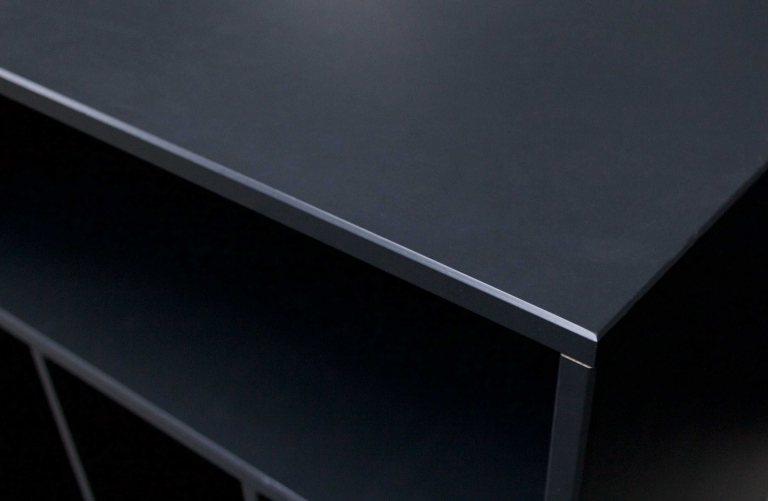 WOOOD James sidetable