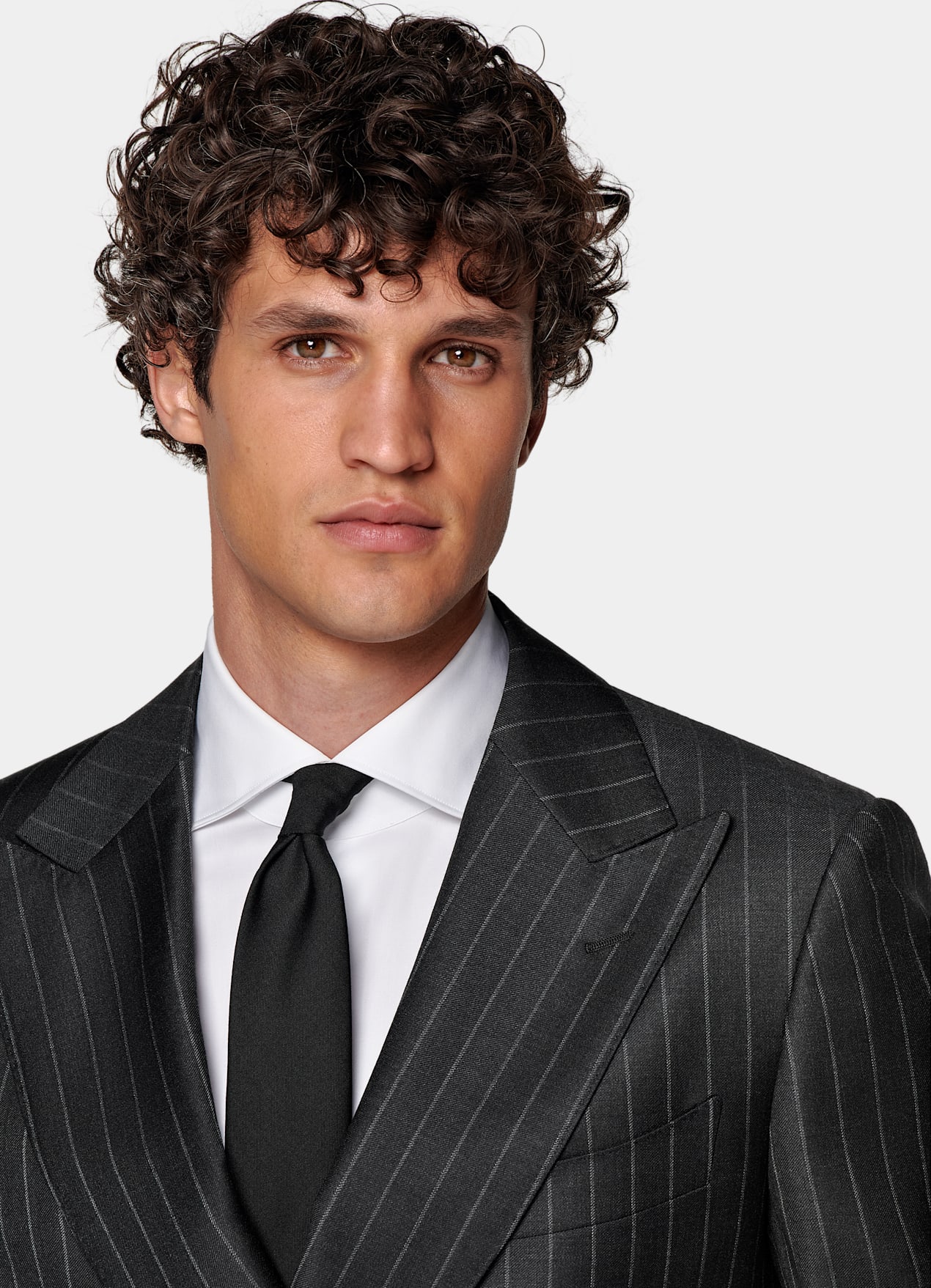 Costume Milano coupe Tailored gris foncé à rayures
