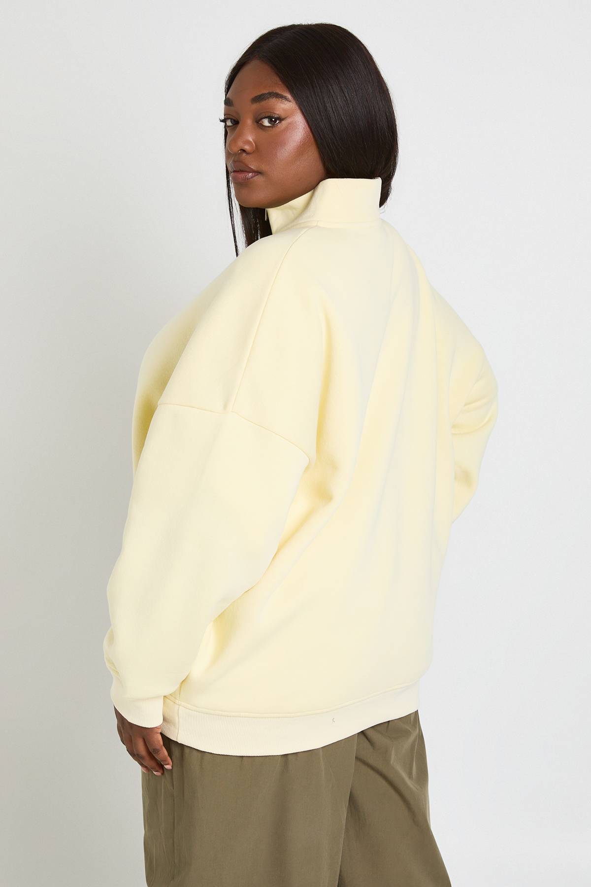 boohoo Sweat-shirt Grande Taille Demi-zip